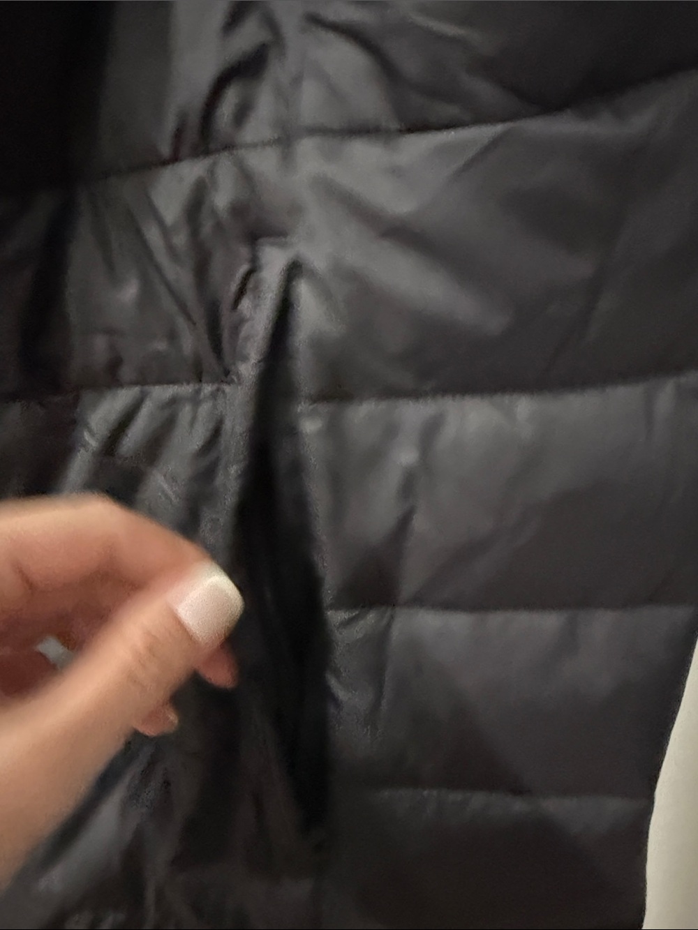 American Eagle Outfitters Quilted Puffer Vest - Black - Picture 7 of 8